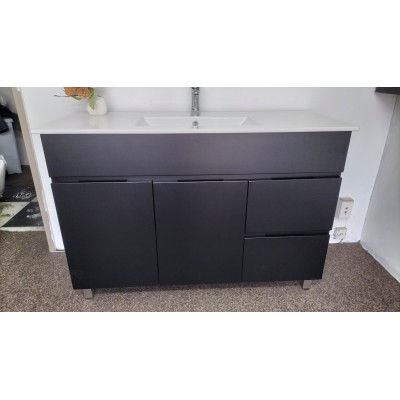 Vanity - Heron Series N1200F Black